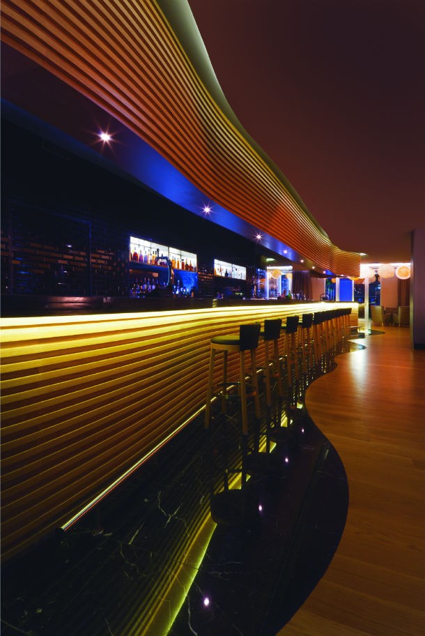 Gusto_Bar_Night_Shot_LOW-RES