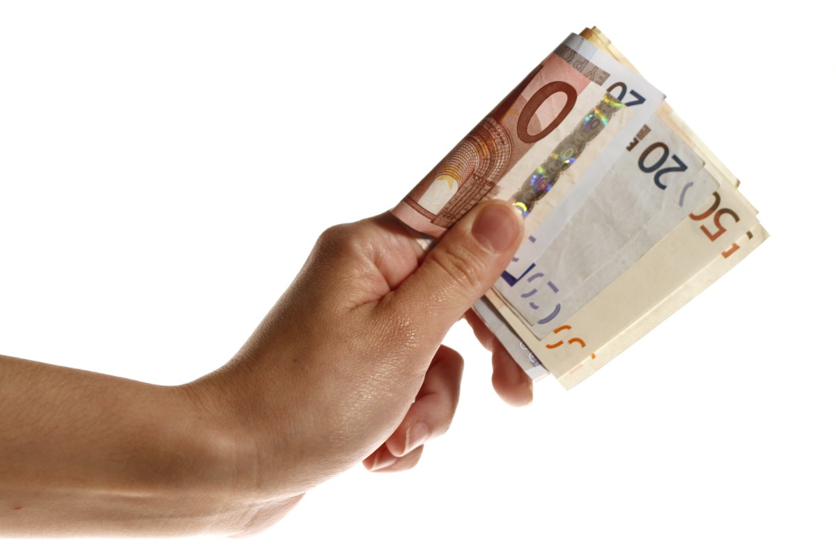 salário médio líquido da economia está agora em 806 euros mensais billetes_04_3