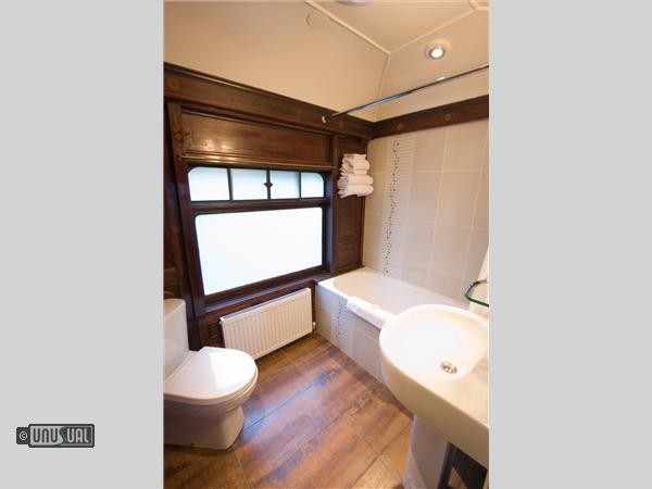 TheOldRailwayStation634649053418561250_big