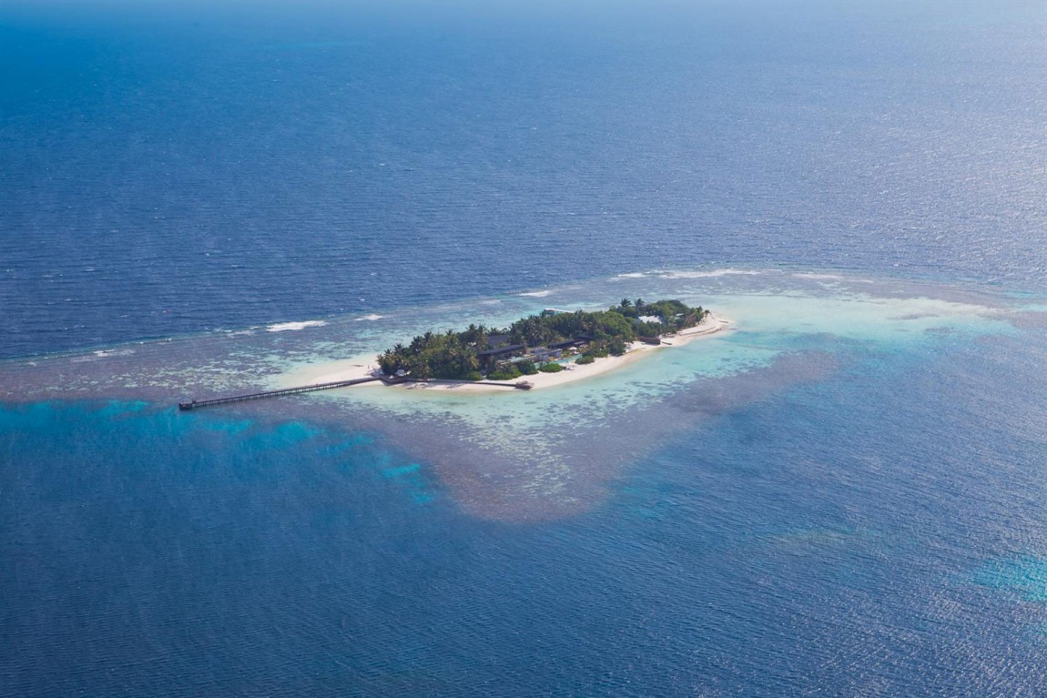 Coco-Prive-Kuda-Hithi-Island-02-1150x767