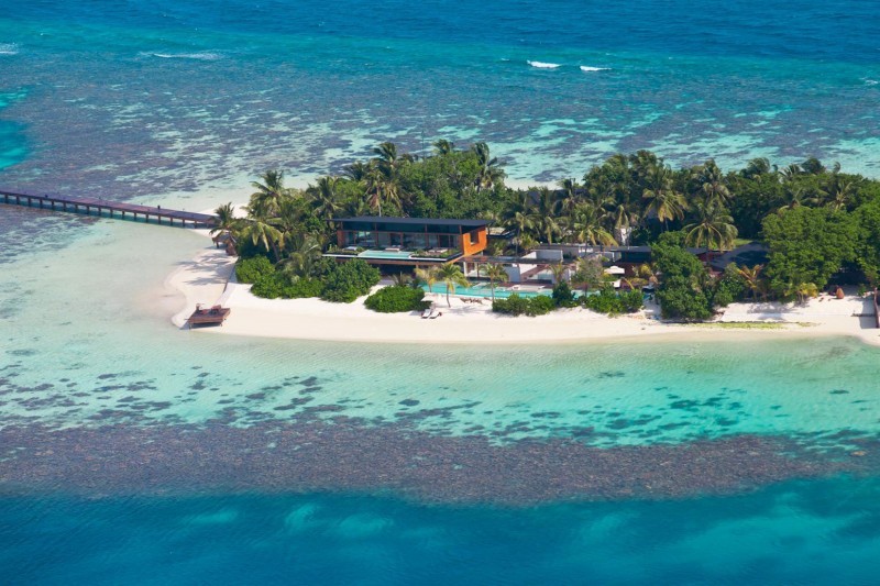 Coco-Prive-Kuda-Hithi-Island-03-800x533