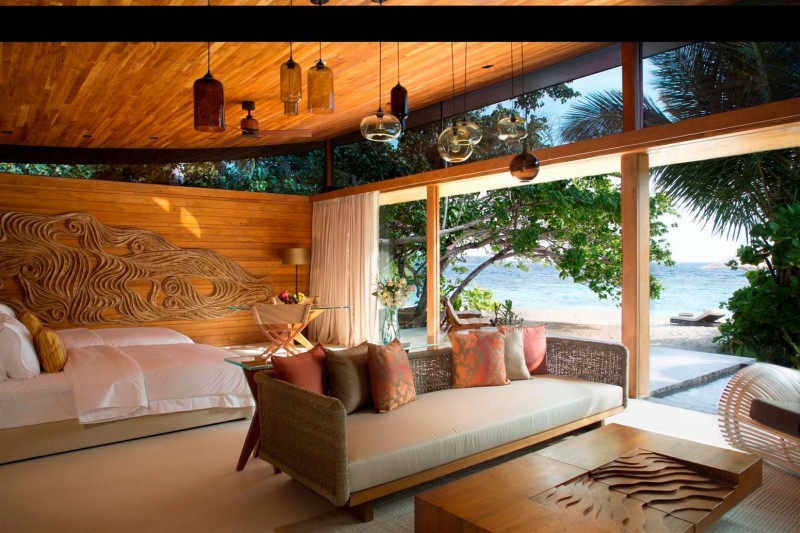 Coco-Prive-Kuda-Hithi-Island-12-800x533