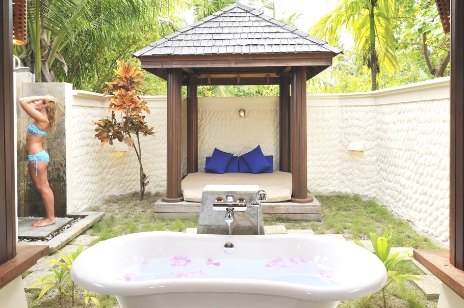 Luxury-Maldives-Resorts-04