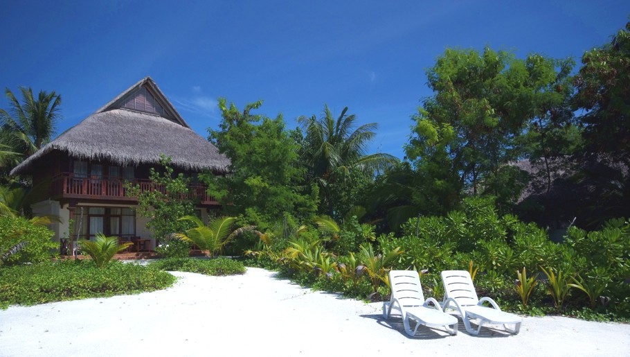 Luxury-Maldives-Resorts-05