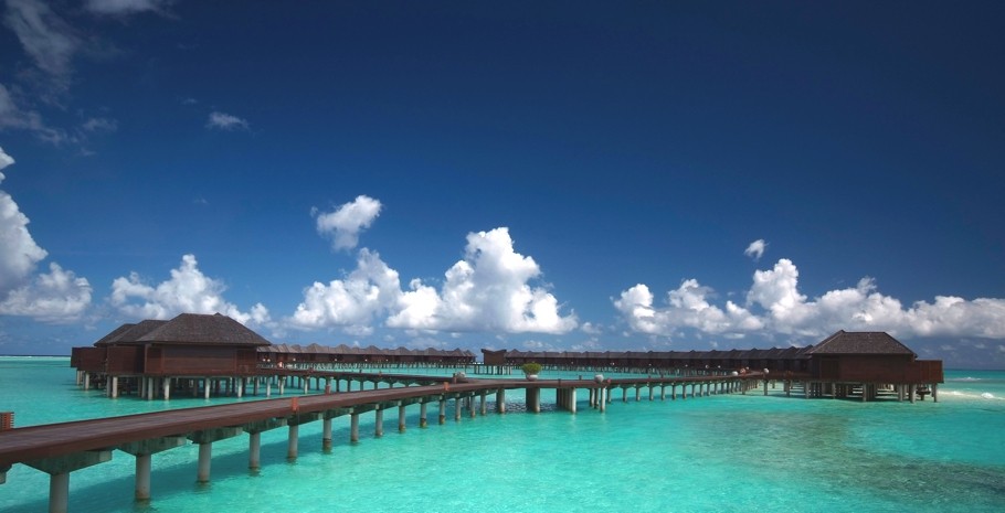 Luxury-Maldives-Resorts-13
