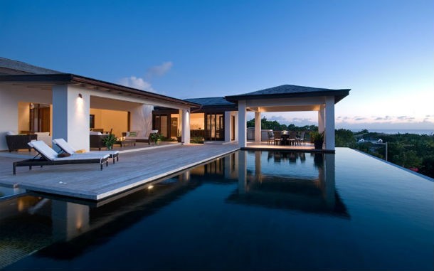 casas luxuosas com piscinas de horizonte infinito (fotos)