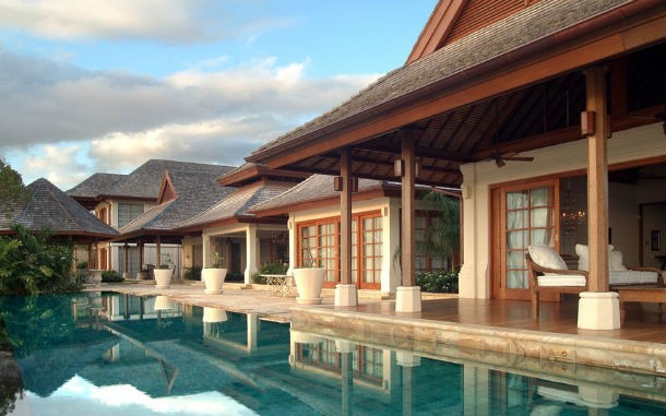 casas luxuosas com piscinas de horizonte infinito (fotos)
