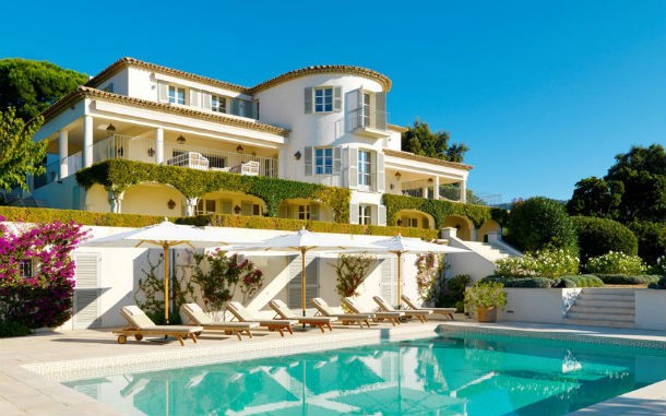 casas luxuosas com piscinas de horizonte infinito (fotos)