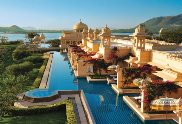 o hotel está localizado em udaipur, na índia, e tem um spa de luxo oberoi udaivilas: buscar a tranquilidade num luxuoso palácio na índia (fotos)