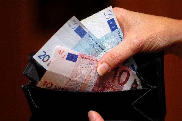 estudo não inclui ainda os resultados da receita da austeridade cartera_dinero_cabecera_5