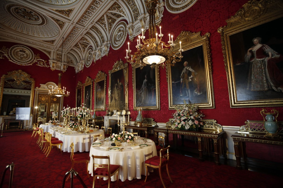 exhibition_The_Queens_Coronation_1953_at_the_Buckingham_Palace