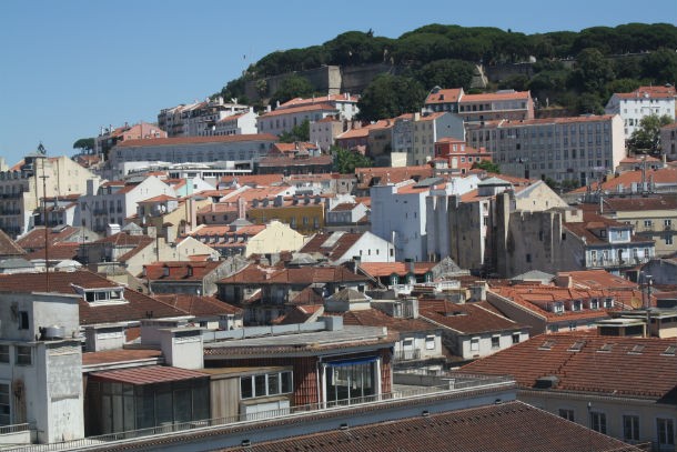 lisboa: elevador que liga a baixa e o castelo inaugurado amanhã 