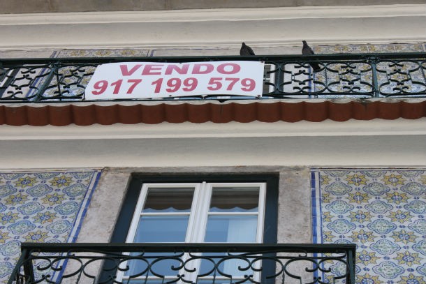 o imt rendeu, em 2012, 375 milhões de euros aos cofres camarários em dez anos a prestação da casa baixou 119 euros
