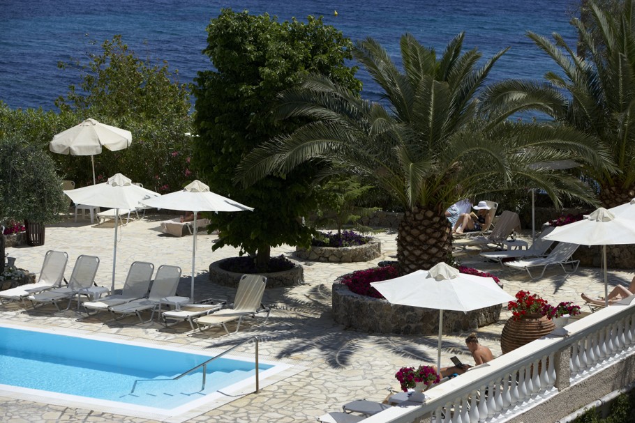 Luxury-Marbella-Beach-Hotel-Corfu-01