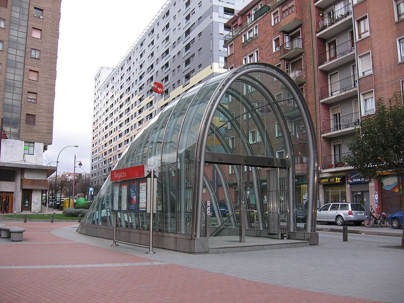 800px-Metro_bilbao_bagatza