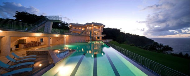 Water-Falling-Estate-on-The-Big-Island-6-950x378