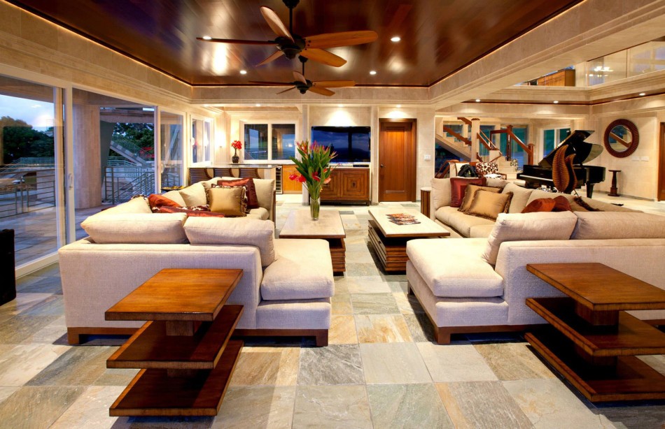 Water-Falling-Estate-on-The-Big-Island-8-950x614