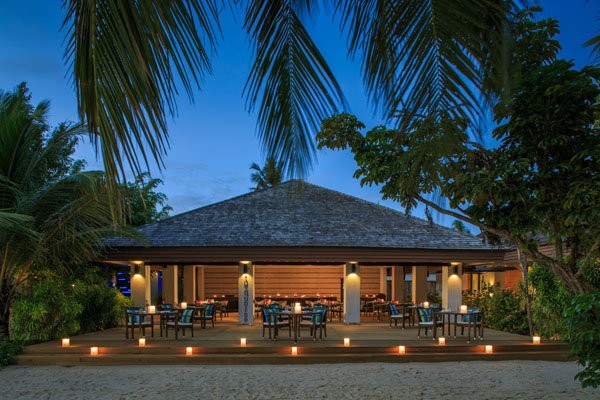 large_gallery_humleve_53117427_turquoise_restaurant_600x400