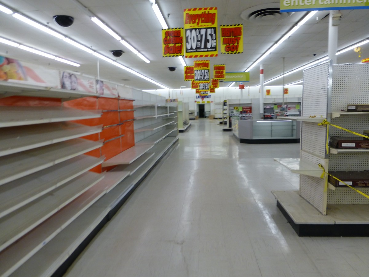 EUA: a decadência dos centros comerciais abandonados