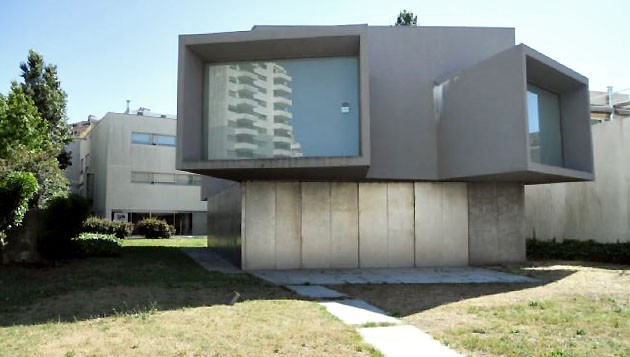 Casa Manoel de Oliveira à venda com desconto