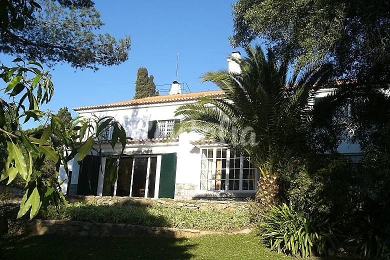 Casas de fim de semana: Vivenda com piscina a 500 metros da praia em Cascais (fotos) 