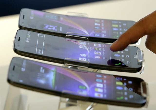 Smartphones: usam-se mais de 3 horas por dia, mas só 25% do tempo a falar 