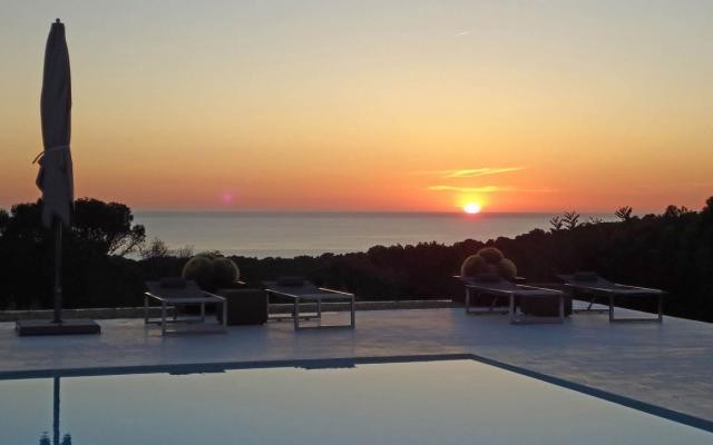 Villa Ixos: Mansão de luxo com vista para o Mediterrâneo em Ibiza (fotos) 