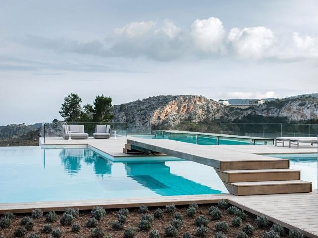 Casas de sonho: “Villa” camaleão em Maiorca com heliporto e vista para o mar (fotos) 