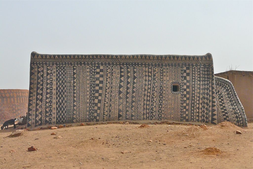 A aldeia africana onde as casas são obras de arte (fotos)
