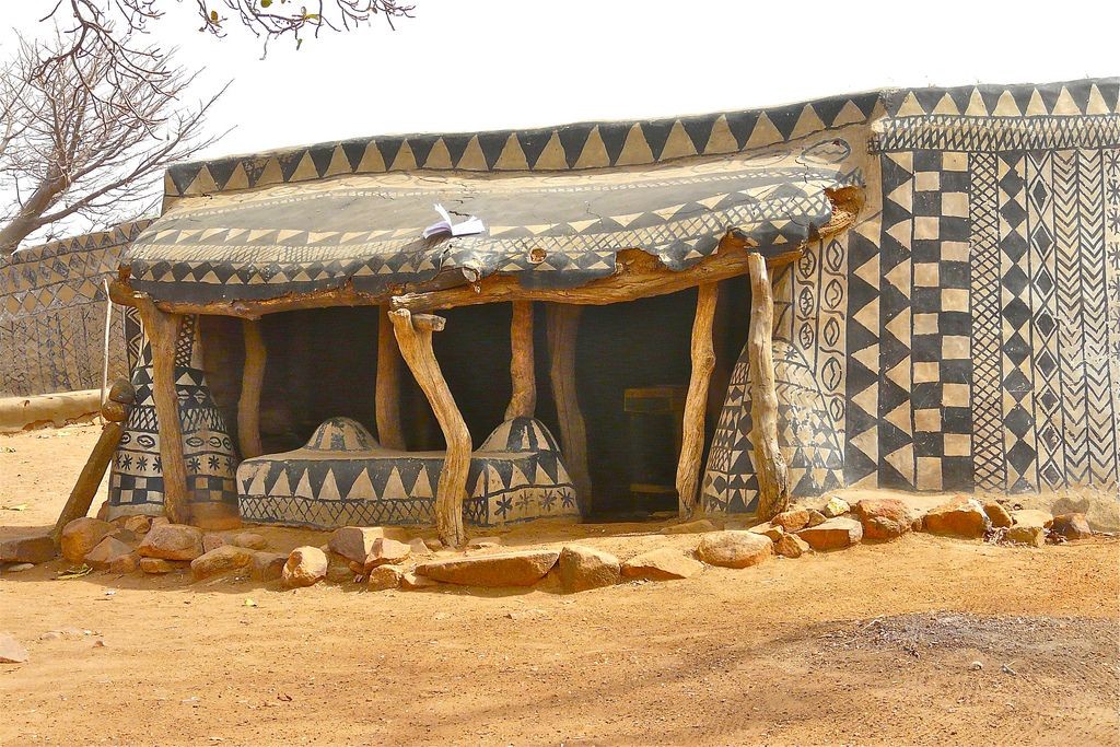 A aldeia africana onde as casas são obras de arte (fotos)
