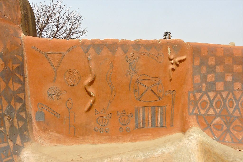 A aldeia africana onde as casas são obras de arte (fotos)