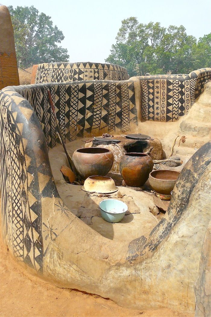 A aldeia africana onde as casas são obras de arte (fotos)