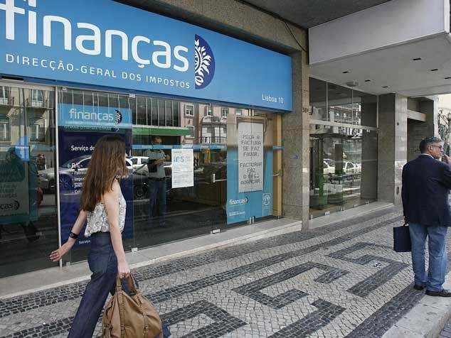 Fisco penhora e vende 350 imóveis por dia