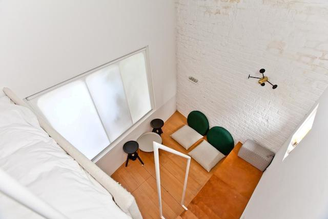 A “mansão” mais pequena do mundo está à venda em Londres por 350.000 euros (fotos)