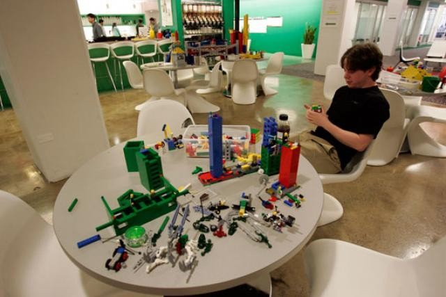 Bilhares, cápsulas para a sesta e animais de estimação, assim motiva a Google os seus trabalhadores (fotos)