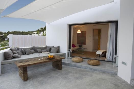 Casas de sonho: Desfrutar do Mar Mediterrâneo numa mansão branca em Maiorca (fotos) 