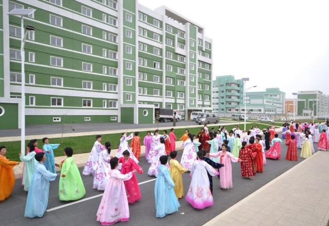 A febre da construção chega à Coreia do Norte (fotos)