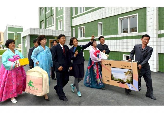 A febre da construção chega à Coreia do Norte (fotos)