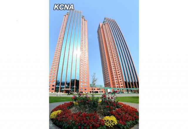 A febre da construção chega à Coreia do Norte (fotos)