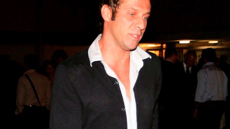 Em reabilitação e sem dinheiro, José Carlos Pereira mete apartamento de luxo à venda