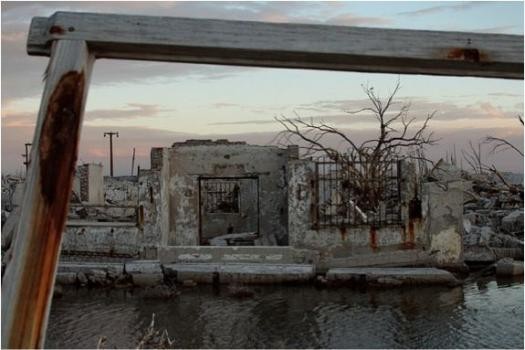 Assim ficou a cidade argentina submergida durante 25 anos debaixo de água (fotos)
