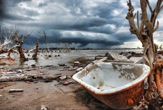 Assim ficou a cidade argentina submergida durante 25 anos debaixo de água (fotos)