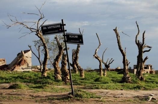 Assim ficou a cidade argentina submergida durante 25 anos debaixo de água (fotos)