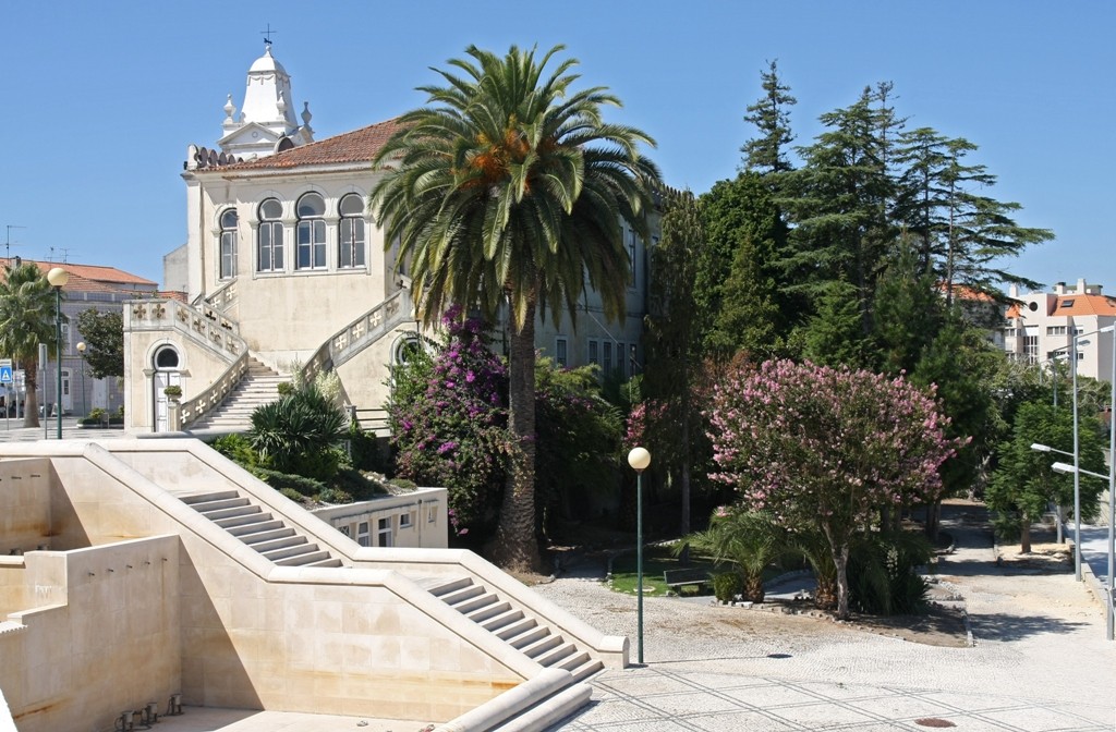 Aveiro: Palacete Visconde de Valdemouro vendido por quase meio milhão de euros