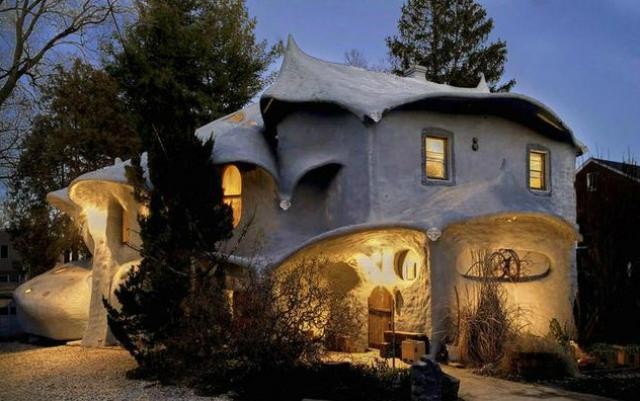 A casa dos Smurfs (Bethesda, Maryland) à venda por 1,2 milhões de dólares (um milhão de euros)