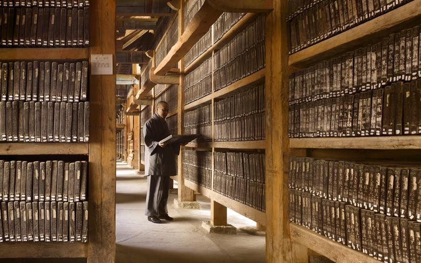 10 bibliotecas surpreendentes que vão despertar o teu interesse pelos livros (fotos)