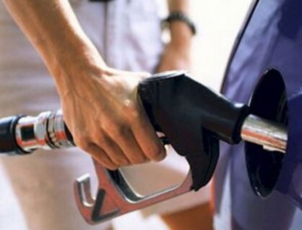 Gasolineiras obrigadas a vender combustíveis mais baratos