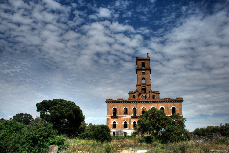 10 lugares abandonados espetacularmente mágicos em Portugal