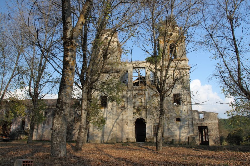 10 lugares abandonados espetacularmente mágicos em Portugal