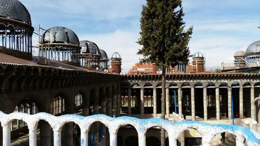Imagens incríveis da única catedral do mundo construída apenas por uma pessoa 
